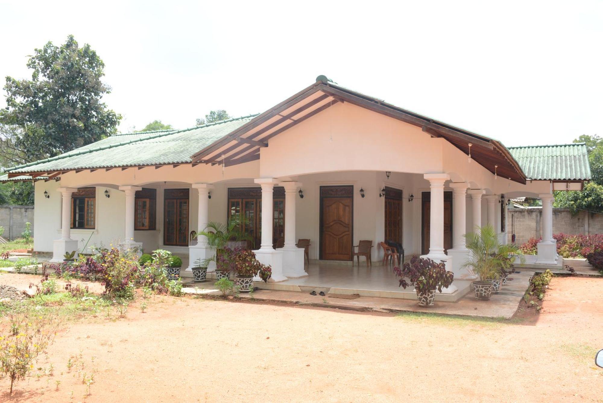 فندق First House مايهينتاليه المظهر الخارجي الصورة
